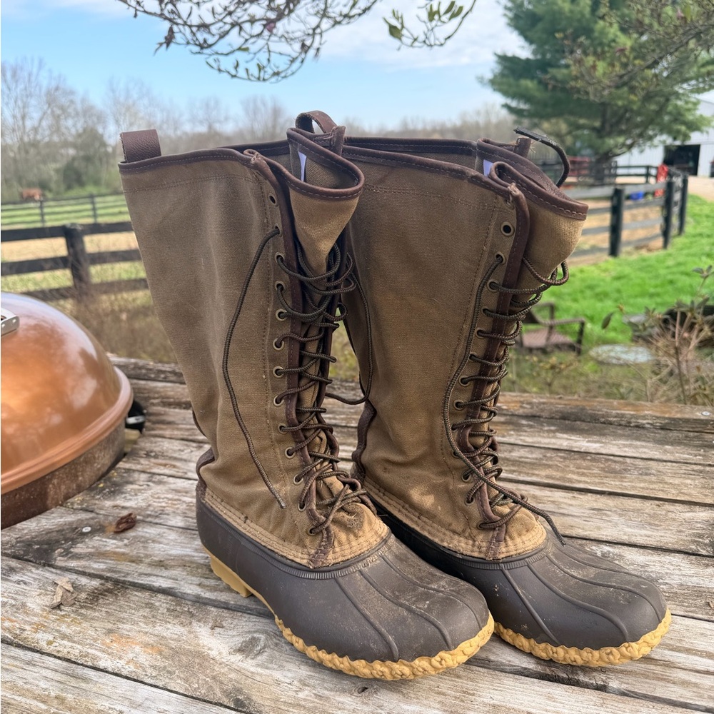L.L. Bean Brown Lace-Up Maine hunting Duck Boots